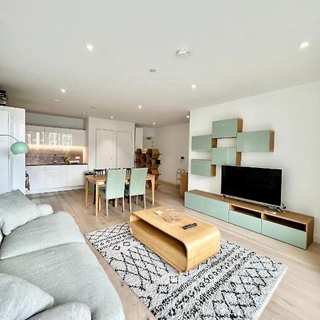 Luxury 2 Bedroom 2 Bathroom Apartment - London City Airport מראה חיצוני תמונה