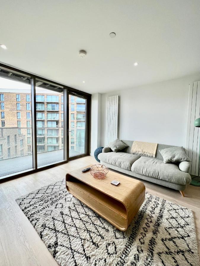Luxury 2 Bedroom 2 Bathroom Apartment - London City Airport מראה חיצוני תמונה